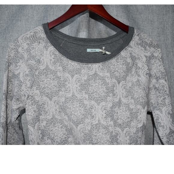 Kimchi Blue Lace Overlay Sweatshirt Gray Long Sleeve Pullover Women’s Size Small - Picture 2 of 4